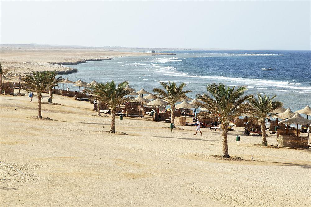 ثري كورنرز فيروز بلازا بيتش ريزورت بورت غالب المظهر الخارجي الصورة